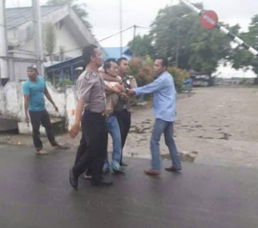 Bank Riau -Kepri Tembilahan Kembali Dilempar Bom Molotov